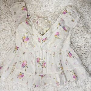 Universal Thread White Floral Blouse